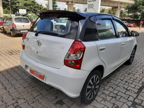 Toyota Etios Liva 1.2 V Dual Tone 2017 MT in Bangalore