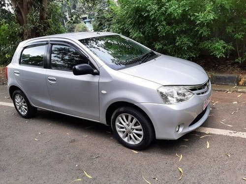 2011 Toyota Etios Liva V MT for sale in Mumbai