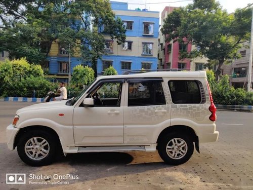 2013 Mahindra Scorpio VLX MT for sale in Kolkata