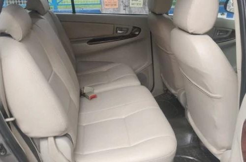 2014 Toyota Innova 2.5 V Diesel 8-seater MT in Kolkata