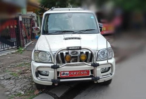 Used 2013 Mahindra Scorpio VLX MT for sale in Kolkata