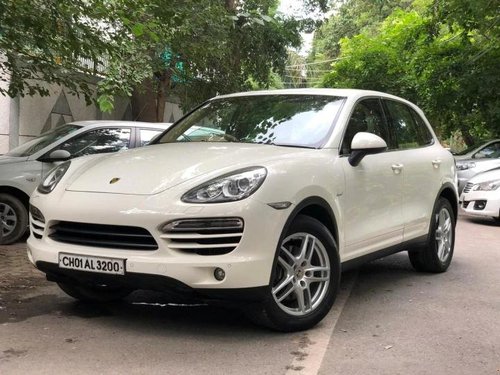 Used 2012 Porsche Cayenne Diesel AT for sale in New Delhi