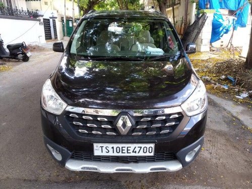 2015 Renault Lodgy Stepway 110PS RXL 8S MT in Hyderabad