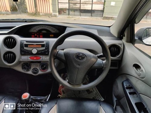 Toyota Platinum Etios G 2011 MT for sale in Kolkata