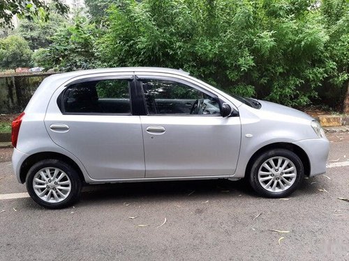 2011 Toyota Etios Liva V MT for sale in Mumbai