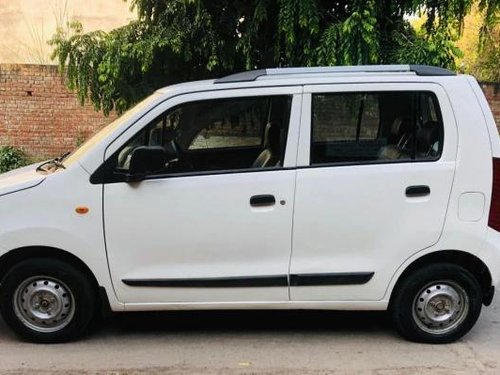 Used 2017 Maruti Suzuki Wagon R LXI CNG MT for sale in New Delhi