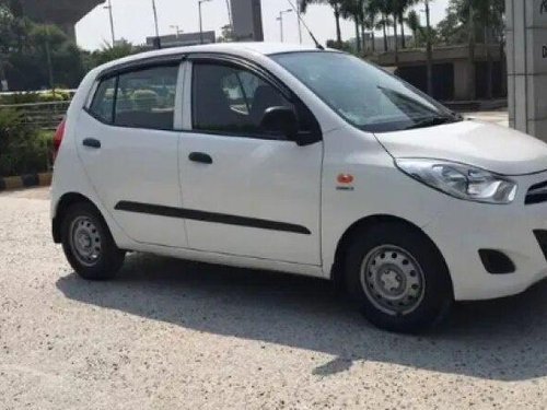 Hyundai i10 Magna 2015 MT for sale in New Delhi