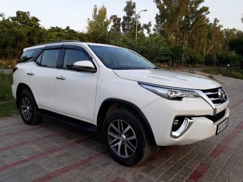 Used 2018 Toyota Fortuner 2.8 4WD AT for sale in New Delhi