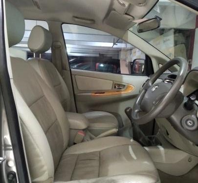 Toyota Innova 2009 MT for sale in Pune