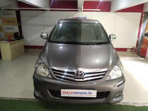 Toyota Innova 2009 MT for sale in Pune