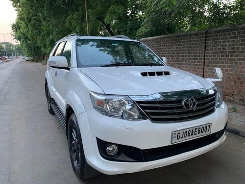 2013 Toyota Fortuner 4x2 Manual MT for sale in Ahmedabad