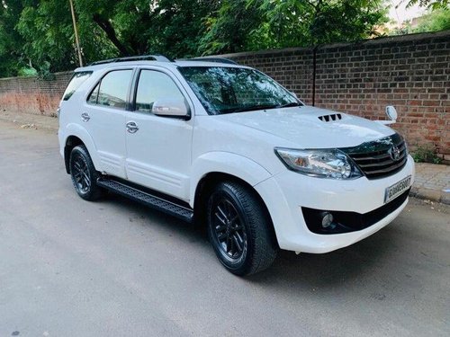 2013 Toyota Fortuner 4x2 Manual MT for sale in Ahmedabad