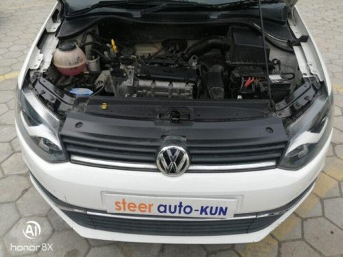 Volkswagen Polo 1.2 MPI Highline 2017 MT for sale in Chennai