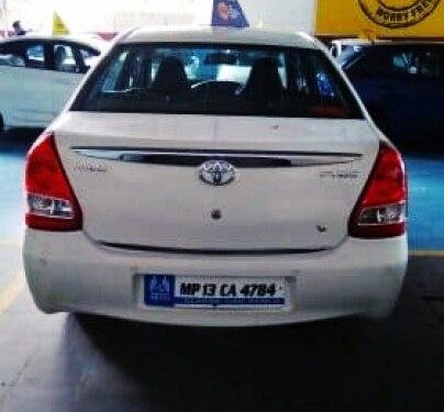 Toyota Platinum Etios V 2011 MT for sale in Indore