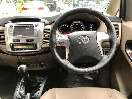 2015 Toyota Innova 2.5 ZX Diesel 7 Seater BSIII MT in Mumbai