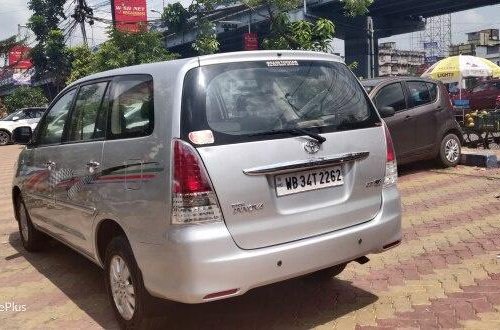 Used 2009 Toyota Innova MT for sale in Kolkata 