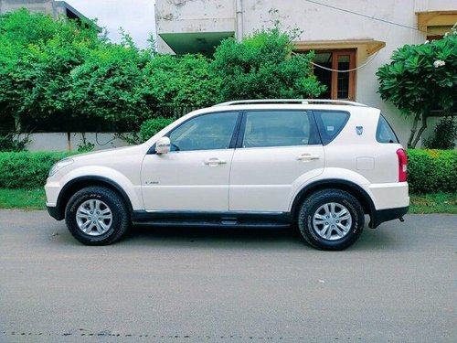 Used Mahindra Ssangyong Rexton RX7 2015 AT for sale in Gurgaon 