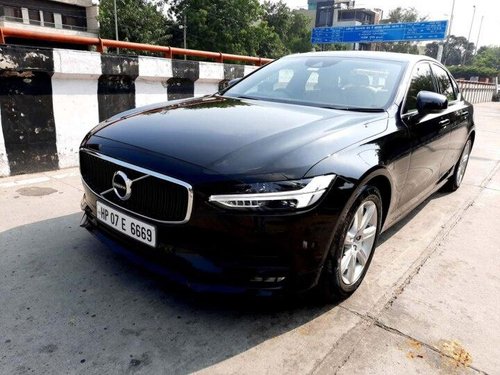 Used 2019 Volvo S90 D4 Momentum AT for sale in New Delhi 