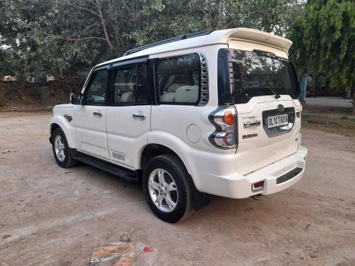 Used 2015 Mahindra Scorpio MT for sale in New Delhi 