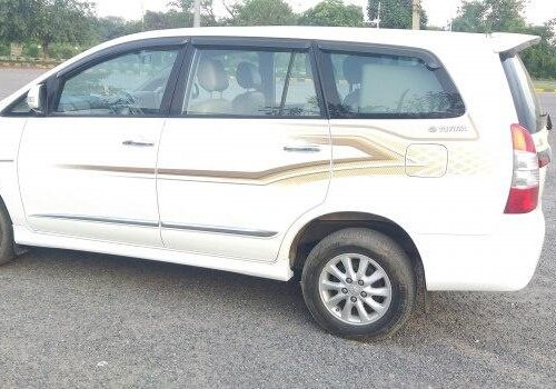 2014 Toyota Innova 2.5 V Diesel 7-seater MT in Faridabad