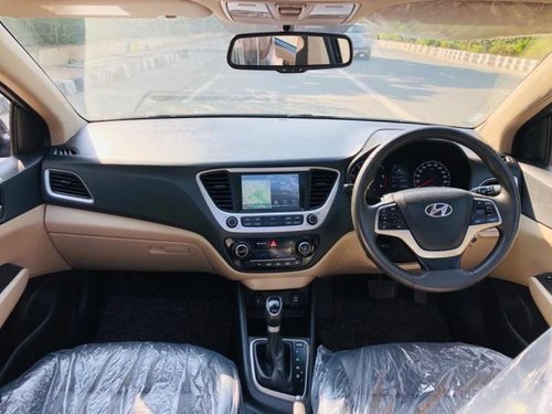 Hyundai Verna 1.6 CRDI AT SX Option 2018 in New Delhi 