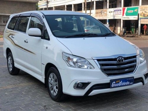 2012 Toyota Innova MT for sale in Ghaziabad