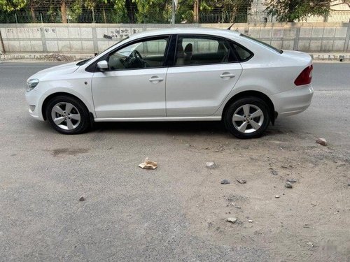 2015 Skoda Rapid 1.5 TDI Elegance AT in New Delhi