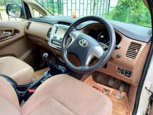 Used 2015 Toyota Innova 2.5 VX 7 STR BSIV MT for sale in Nashik 