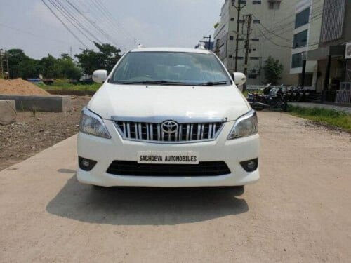 Used 2012 Toyota Innova 2004-2011 MT for sale in Indore