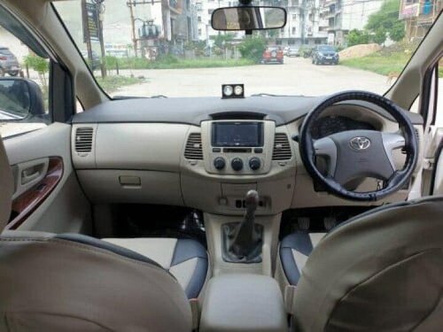 Used 2012 Toyota Innova 2004-2011 MT for sale in Indore