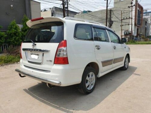 Used 2012 Toyota Innova 2004-2011 MT for sale in Indore