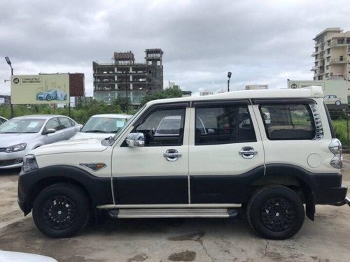 Used 2015 Mahindra Scorpio MT for sale in Pune 