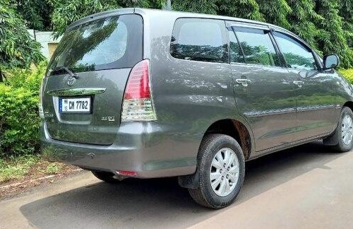 Used Toyota Innova 2010 MT for sale in Nashik 