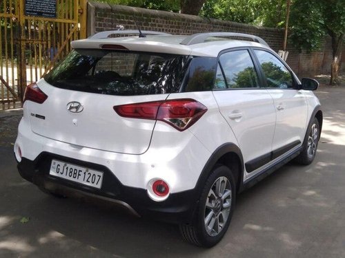 Hyundai i20 Active 1.2 SX 2016 MT for sale in Ahmedabad 