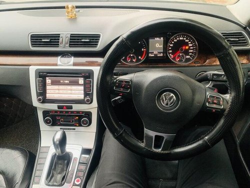 Volkswagen Passat Highline DSG S 2011 AT in Surat 