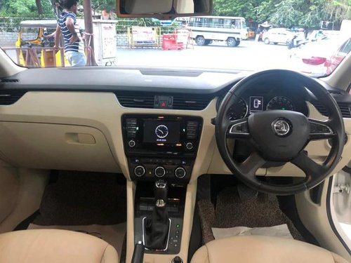 Skoda Octavia Elegance 2.0 TDI AT 2015 AT for sale in Chennai 