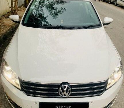 Volkswagen Passat Highline DSG S 2011 AT in Surat 