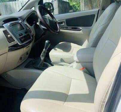 Toyota Innova 2.5 Z Diesel 7 Seater BS IV 2014 MT in Surat 