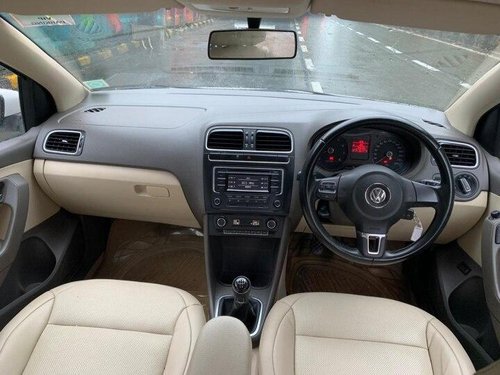 Volkswagen Vento 1.6 Highline 2013 MT for sale in Mumbai 