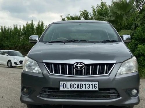 2012 Toyota Innova 8STR for sale at low price