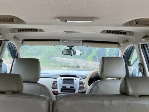 2012 Toyota Innova 8STR for sale at low price