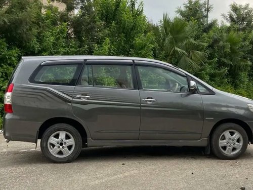 2012 Toyota Innova 8STR for sale at low price