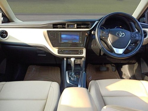 2018 Toyota Corolla Altis VL AT for sale in New Delhi