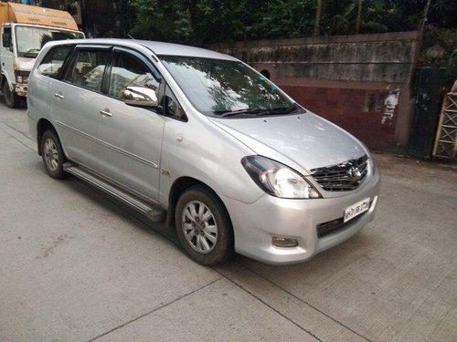 2011 Toyota Innova 2.5 V Diesel 8-seater MT in Mumbai