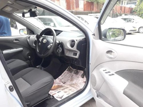 Toyota Platinum Etios V 2011 MT for sale in Thane