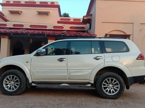 Mitsubishi Pajero Sport Sport 4X4 2013 MT for sale in Agra 