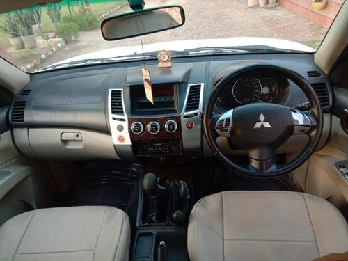 Mitsubishi Pajero Sport Sport 4X4 2013 MT for sale in Agra 