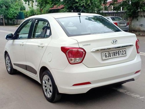 Used Hyundai Xcent 2015 MT in Ahmedabad 