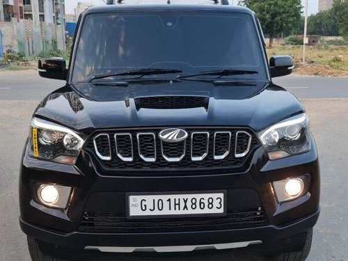 2018 Mahindra Scorpio S11 BSIV MT in Ahmedabad