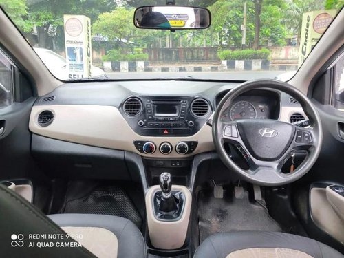 Hyundai i10 Sportz 2015 MT for sale in Surat